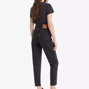 Levi’s 80’s Mom Jean in black 26x28